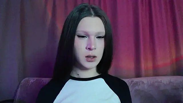 Snapshot of Sexpired_Princess chatting on 02.12.25 Sexpired Princess online show from 02.12.25