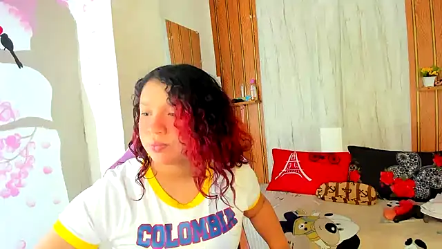 Emily Coper18 online show from 06.18.26