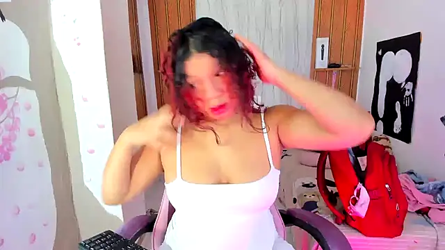 Emily Coper18 online show from 06.29.26