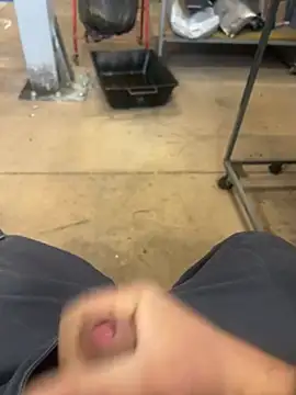 Snapshot of Angeloggaa chatting on 12.18.24 Angeloggaa online show from 12.18.24