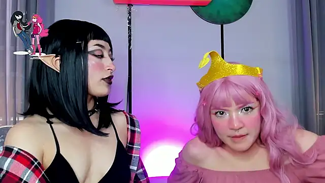 Snapshot of Tiny__Emmy chatting on 12.01.24 Tiny Emmy online show from 12.01.24