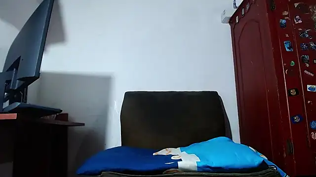 Snapshot of bulguehot chatting on 06.18.26 bulguehot online show from 06.18.26