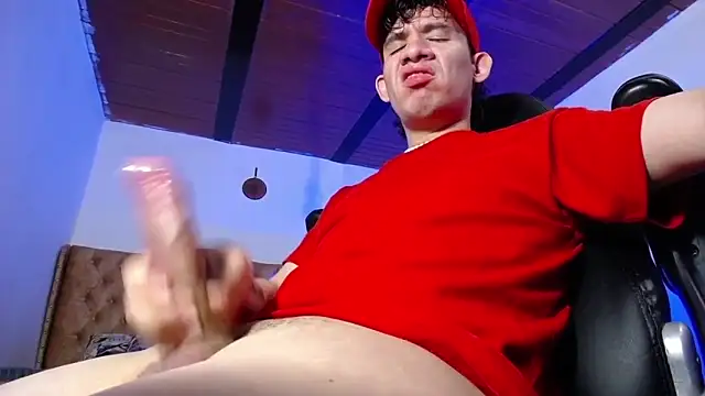 cute eidenx online show from 03.17.26