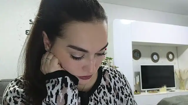 Snapshot of me_lissa_sun13 chatting on 12.29.24 me lissa sun13 online show from 12.29.24