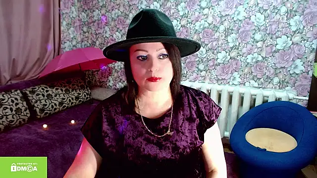 Snapshot of Julia-ru chatting on 09.17.25 Julia-ru online show from 09.17.25