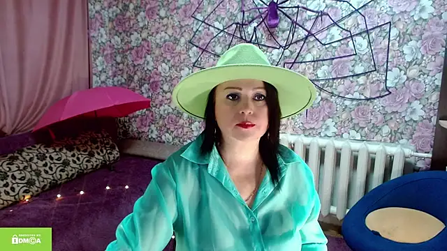 Snapshot of Julia-ru chatting on 11.05.25 Julia-ru online show from 11.05.25