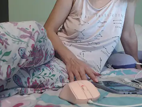 Snapshot of SexyGioconda chatting on 03.12.25 SexyGioconda online show from 03.12.25