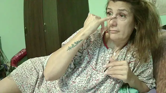 Snapshot of SexyGioconda chatting on 10.19.25 SexyGioconda online show from 10.19.25