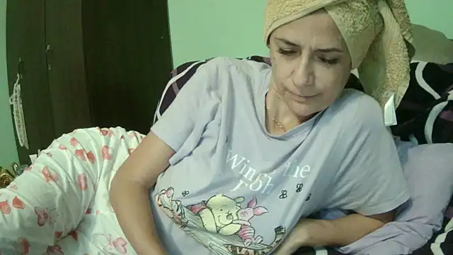 Snapshot of SexyGioconda chatting on 10.25.25 SexyGioconda online show from 10.25.25