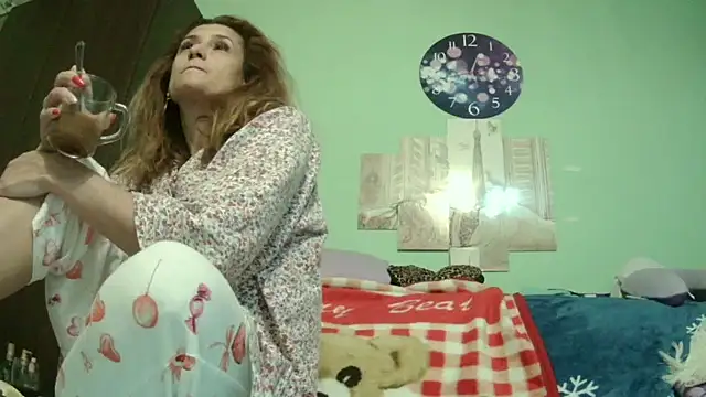 Snapshot of SexyGioconda chatting on 12.14.25 SexyGioconda online show from 12.14.25