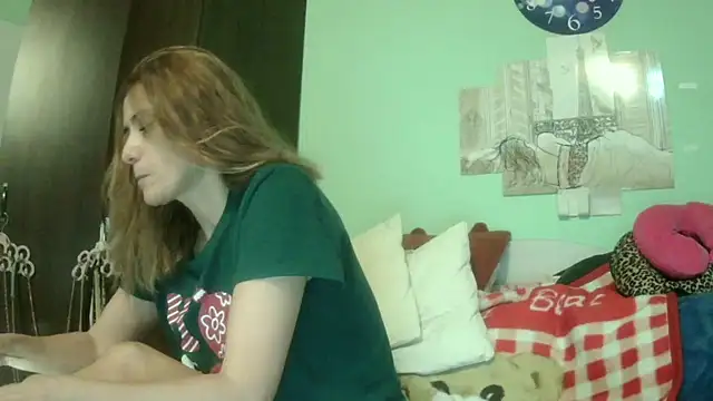 Snapshot of SexyGioconda chatting on 12.15.25 SexyGioconda online show from 12.15.25