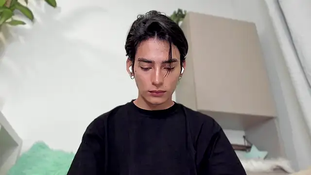 sebas rose online show from 01.05.25