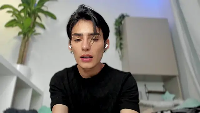 sebas rose online show from 01.08.25