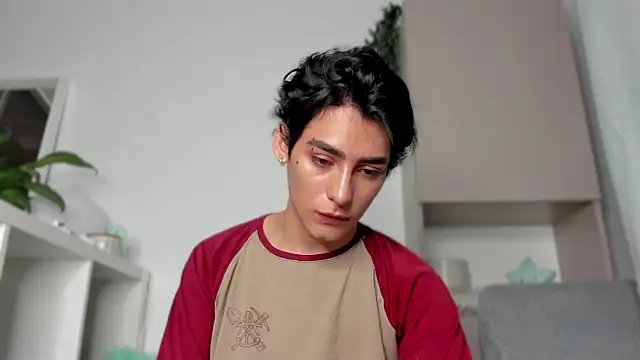 sebas rose online show from 02.13.25