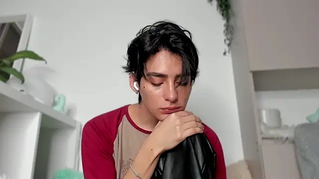 sebas rose online show from 02.13.25