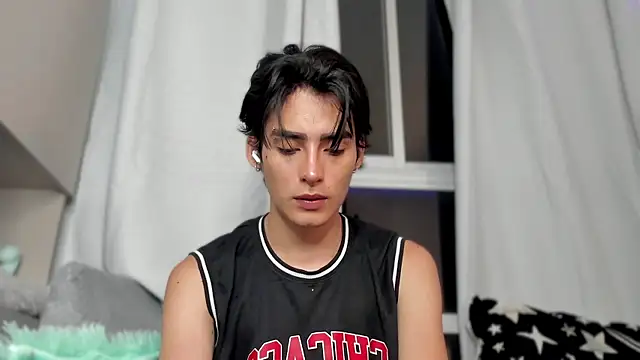 sebas rose online show from 02.23.25