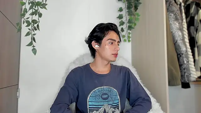 sebas rose online show from 03.08.25