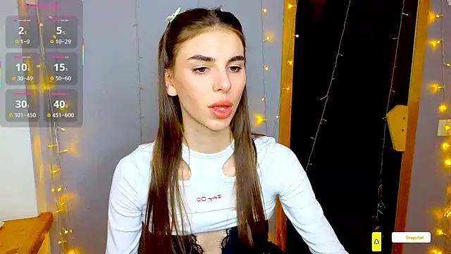 Snapshot of EmmyGreans chatting on 01.24.25 EmmyGreans online show from 01.24.25