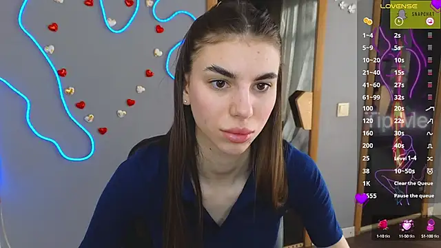 Snapshot of EmmyGreans chatting on 03.21.25 EmmyGreans online show from 03.21.25