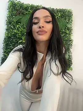 AylinRoss online show from 12.31.24