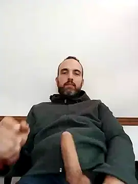 leon3875 online show from 12.02.24