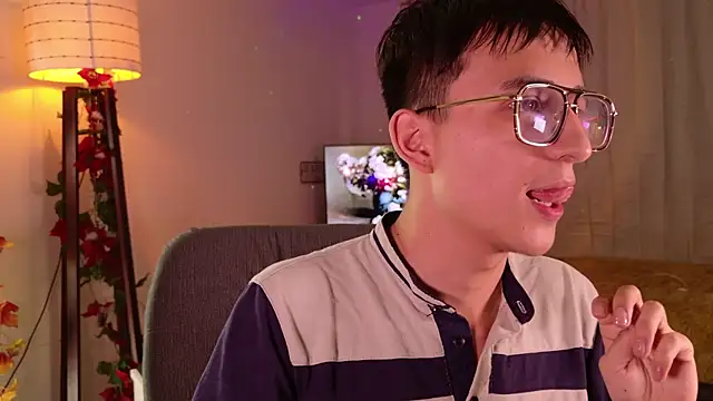 Snapshot of Mr_evan1 chatting on 12.28.24 Mr evan1 online show from 12.28.24
