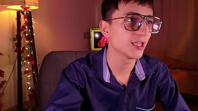 Snapshot of Mr_evan1 chatting on 12.31.24 Mr evan1 online show from 12.31.24