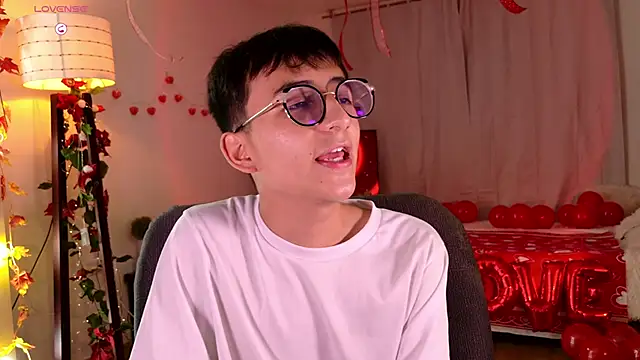 Snapshot of Mr_evan1 chatting on 02.14.25 Mr evan1 online show from 02.14.25