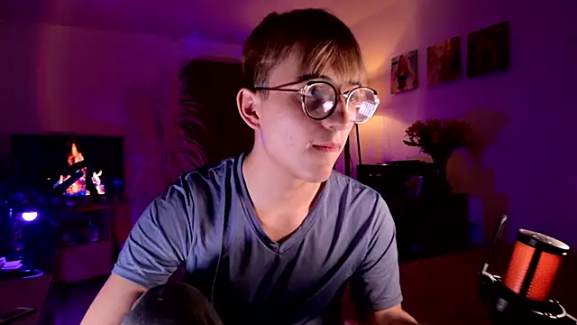 Snapshot of Mr_evan1 chatting on 09.18.25 Mr evan1 online show from 09.18.25