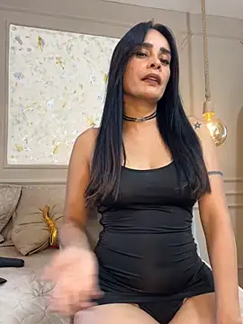 Snapshot of Alishak chatting on 11.17.25 Alishak online show from 11.17.25