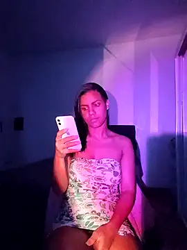 Snapshot of Bella_Anjoss chatting on 12.07.24 Bella Anjoss online show from 12.07.24