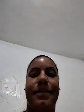 Snapshot of Bella_Anjoss chatting on 02.22.25 Bella Anjoss online show from 02.22.25