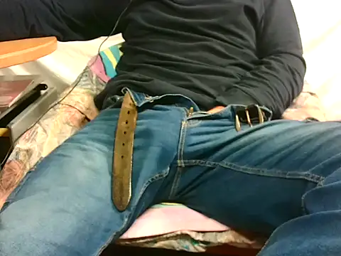 Giulio35 Pika online show from 11.19.25