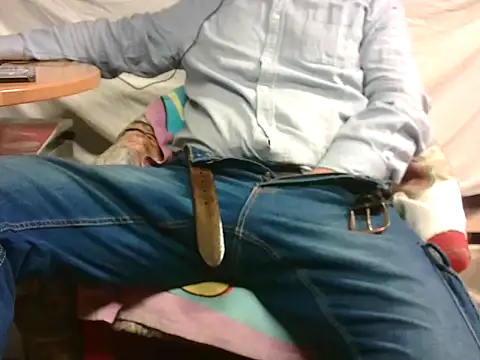 Snapshot of Giulio35_Pika chatting on 12.21.25 Giulio35 Pika online show from 12.21.25