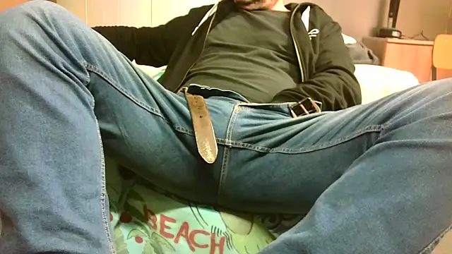 Snapshot of Giulio35_Pika chatting on 02.14.26 Giulio35 Pika online show from 02.14.26