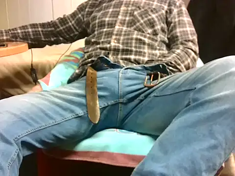 Snapshot of Giulio35_Pika chatting on 03.08.26 Giulio35 Pika online show from 03.08.26