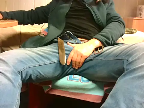 Snapshot of Giulio35_Pika chatting on 03.21.26 Giulio35 Pika online show from 03.21.26