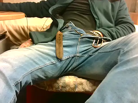 Snapshot of Giulio35_Pika chatting on 03.23.26 Giulio35 Pika online show from 03.23.26