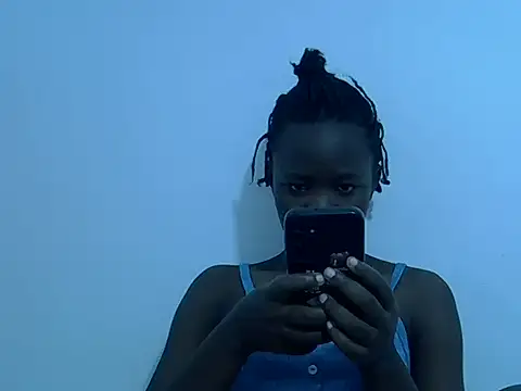 Snapshot of hey_its_andreana chatting on 06.28.26 hey its andreana online show from 06.28.26