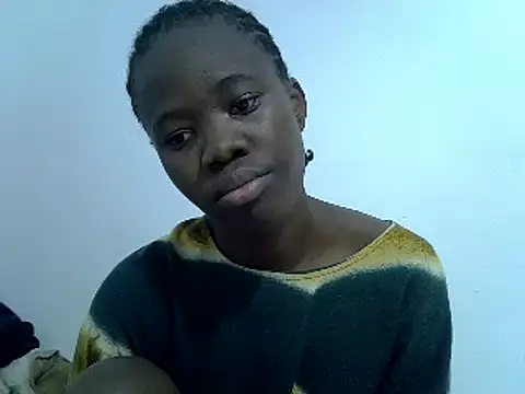 Snapshot of hey_its_andreana chatting on 07.17.26 hey its andreana online show from 07.17.26