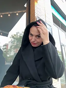 KimKelly13 online show from 11.15.25