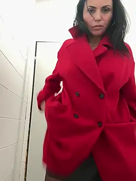 KimKelly13 online show from 02.18.26