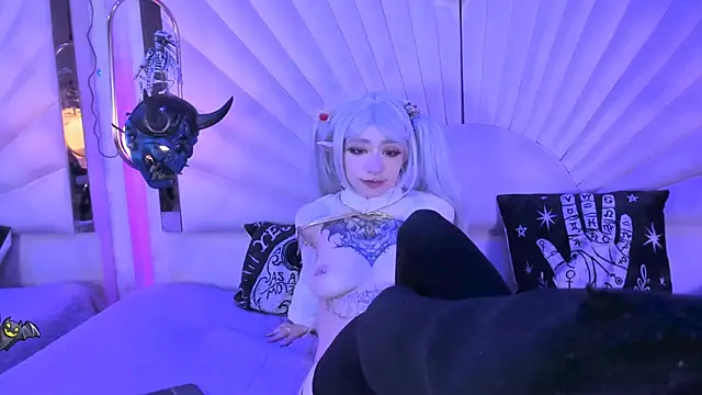 Snapshot of zephirahabney chatting on 12.15.24 zephirahabney online show from 12.15.24