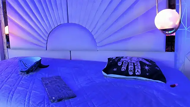 Snapshot of zephirahabney chatting on 02.23.25 zephirahabney online show from 02.23.25