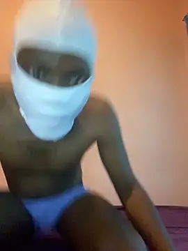 Snapshot of unknownpstar chatting on 09.21.25 unknownpstar online show from 09.21.25