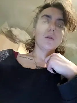 Snapshot of LadyMinnie chatting on 10.13.25 LadyMinnie online show from 10.13.25