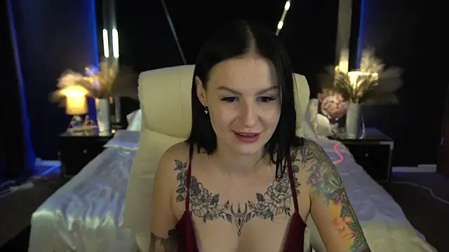 Snapshot of AmberDismond chatting on 12.03.25 AmberDismond online show from 12.03.25