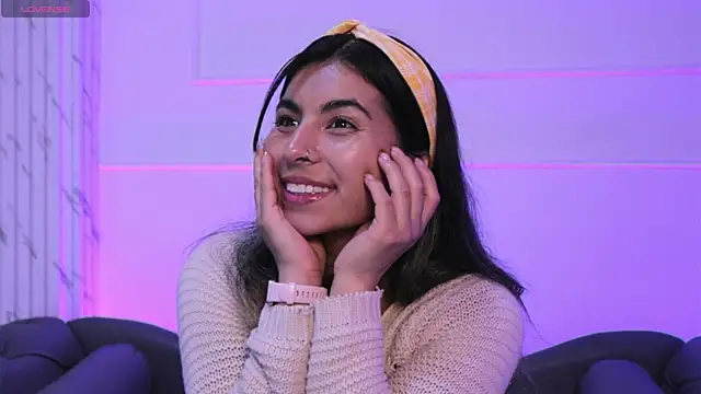 ShelleyMorell online show from 02.05.25