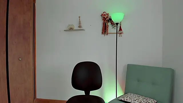 Lilabril online show from 12.16.24