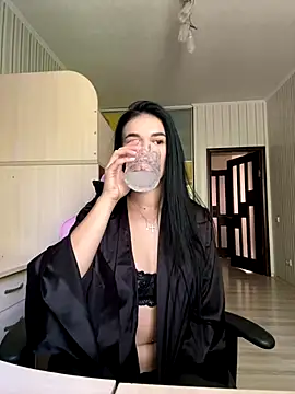 Julietta a online show from 09.22.25